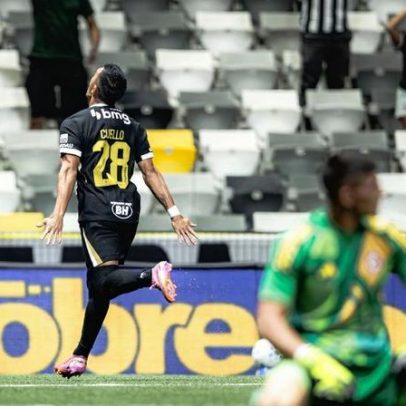 Lingard é apresentado pelo Corinthians e cita o que Depay disse: diferencial