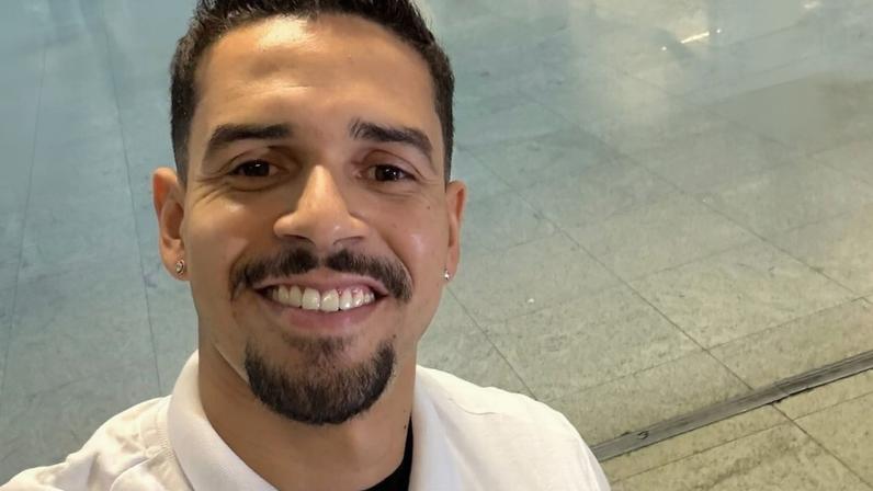 Lucas Veríssimo chega ao Brasil e se coloca para o clássico