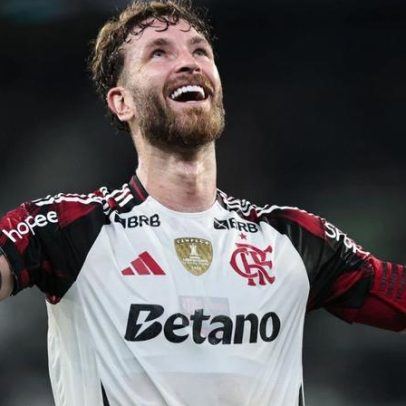 Léo Pereira elogia gramado sintético do Botafogo e diz que ajuda o Flamengo