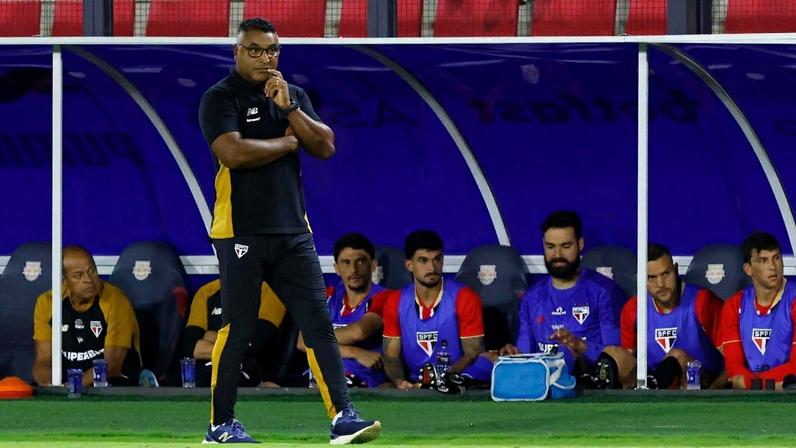 São Paulo avalia início de Roger Machado após saída de Crespo