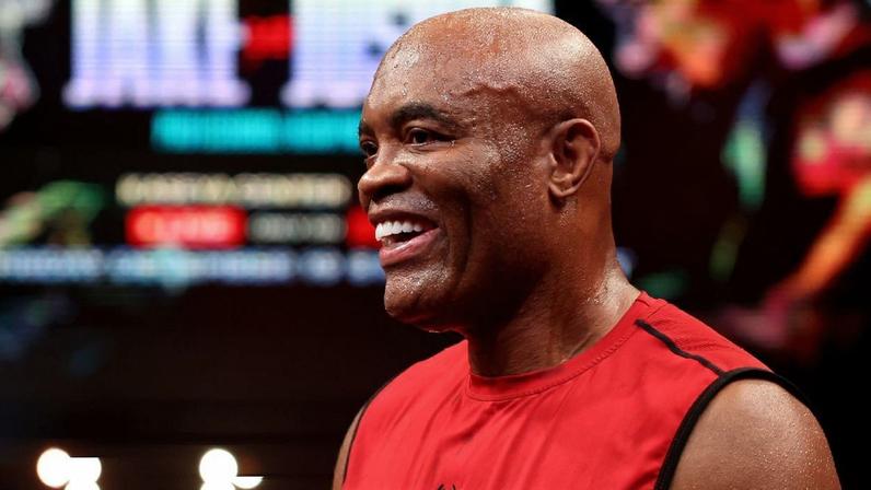 Anderson Silva em treino de boxe para luta contra Tyron Woodley, em 16 de dezembro de 2025