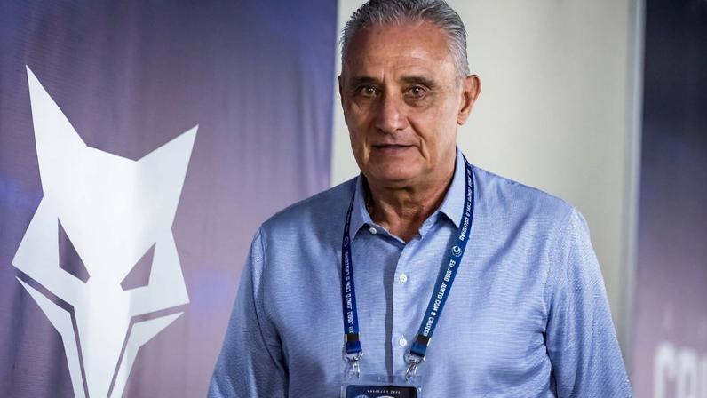 Tite agradece Pedrinho, atletas e torcida em despedida do Cruzeiro