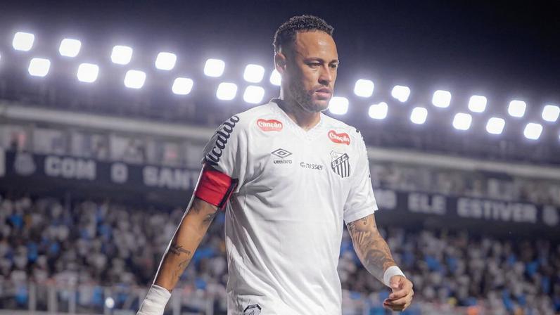 Neymar trabalha duro para a Copa; Ancelotti não repetirá erro