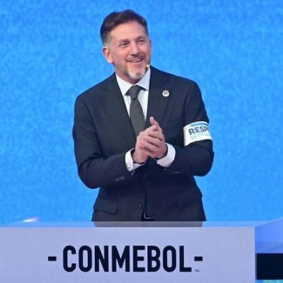 Jogadores baratos do Manchester United que custaram menos que Rayan e Disney+