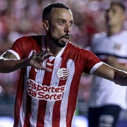 Corinthians oferece empréstimo por Arthur Cabral; negociação com Botafogo avança