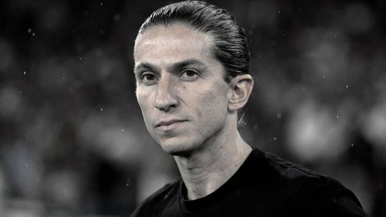 Filipe Luís defende torcida do Flamengo após protestos e admite: 'Preciso fazer melhor para trazê-los de novo' (3:06)