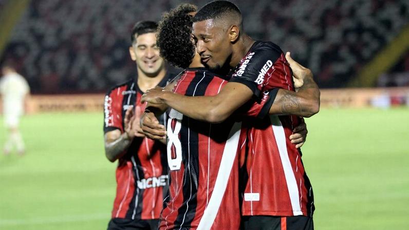 Botafogo-SP goleia Fortaleza na estreia da Série B