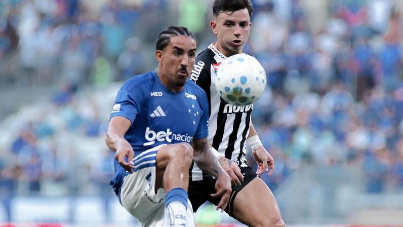 Neymar contesta impedimento em gol do Santos contra o Cruzeiro