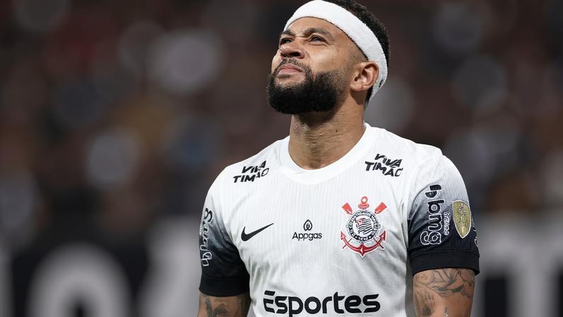 Lesão confirmada pelo Corinthians, Depay se apresenta à Holanda na Data Fifa