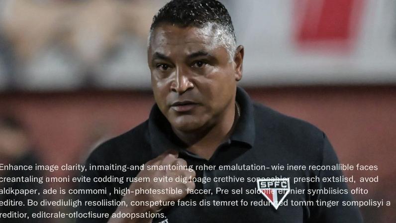 Botafogo fecha contratação de zagueiro após negociação com Crespo