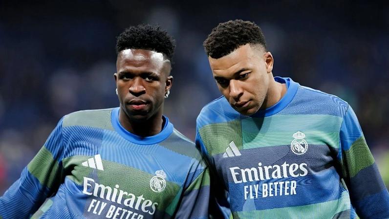 Vinicius Jr. x Mbappé: qual quarteto de ataque tem mais gols na temporada
