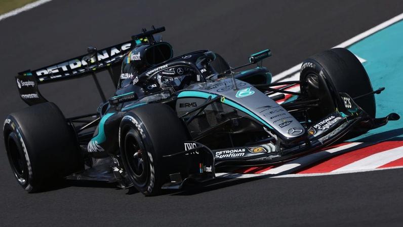 Russell e Antonelli dominam 1º treino livre do GP do Japão; Bortoleto é 11º