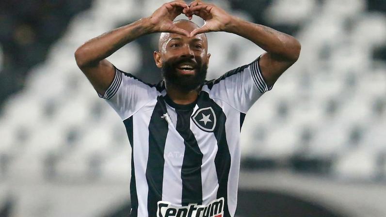 Chay comemora gol pelo Botafogo
