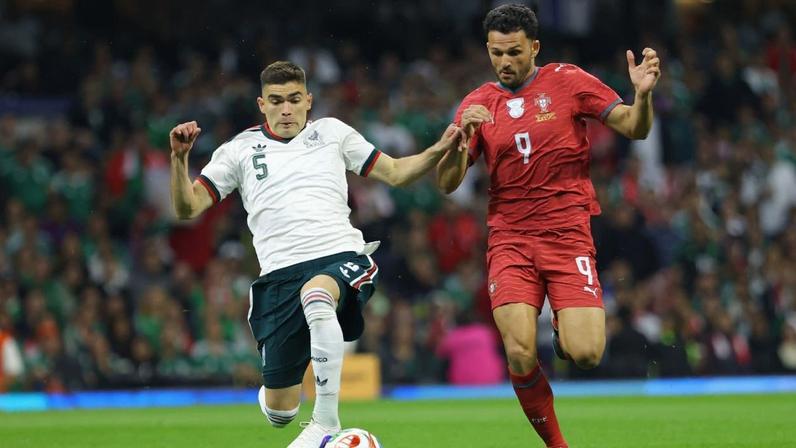 México e Portugal empatam na reinauguração de estádio de quase R$ 1 bi