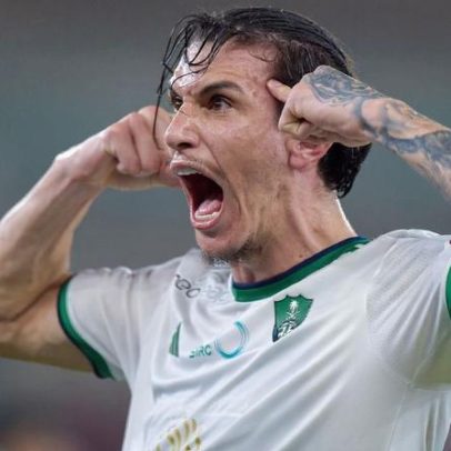 Ibañez: da 3ª divisão gaúcha à seleção, vira zagueiro após profecia