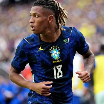 Danilo cita Casemiro para se firmar na seleção e agradar Ancelotti