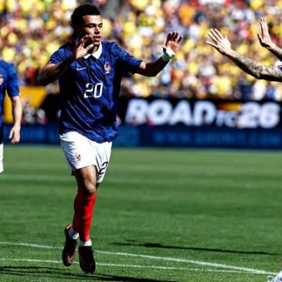 Jornais veem França com dois times titulares após vitória sobre a Colômbia