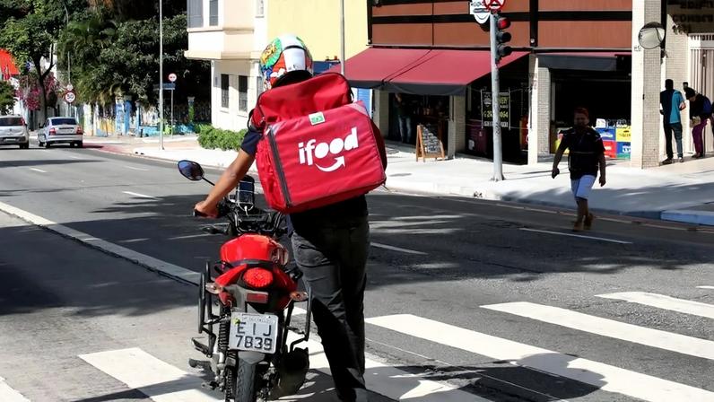 TJ de Goiás anula decisão que proibia iFood de cobrar valor mínimo