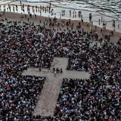Evangélicos de Florianópolis se reúnem ao nascer do sol