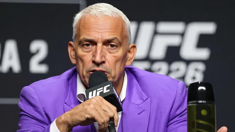 Charles 'Do Bronx' em coletiva antes do UFC 326, em Las Vegas (Foto: Divulgação)