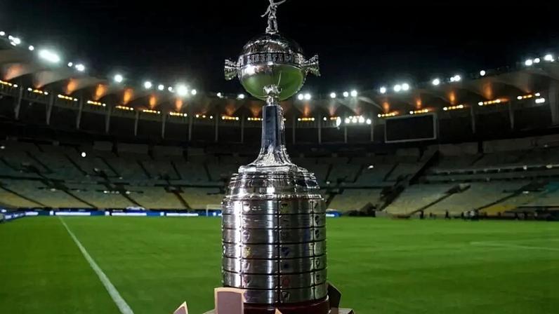 Troféu da Libertadores (Foto: DIVULGAÇÃO/CONMEBOL)