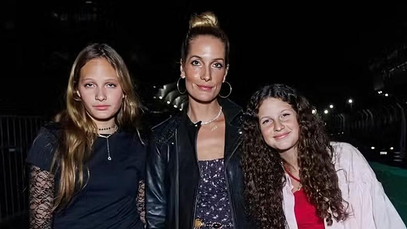 Schynaider Moura curte Lollapalooza com as filhas — Foto: Clayton Felizardo/ Brazilnews