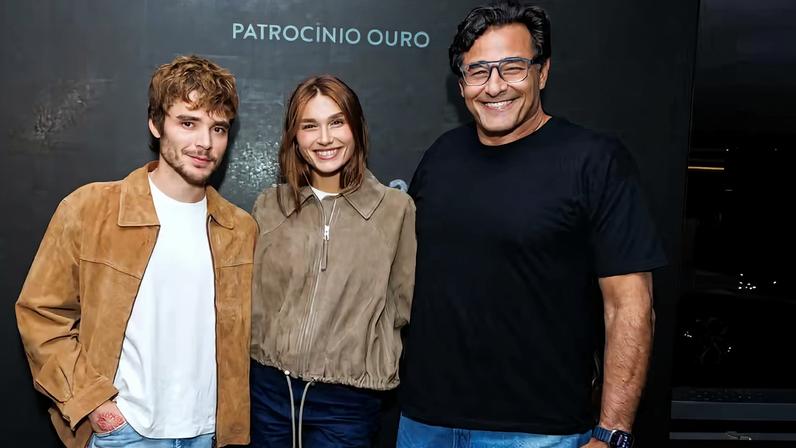 Sasha prestigia musical ao lado do marido, João Lucas, e do pai, Luciano Szafir — Foto: Clayton Felizardo/ Brazilnews