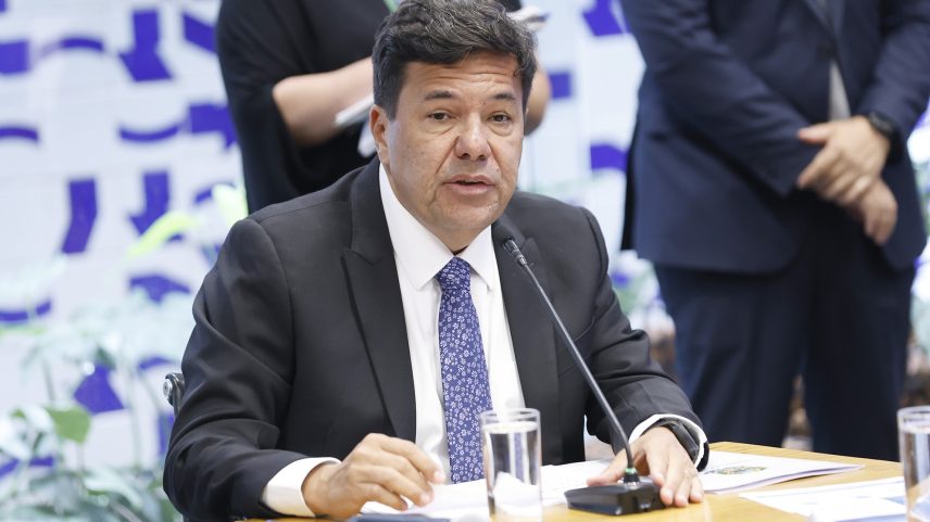 Deputado Mendonça Filho (UNIÃO-PE) durante reunião de líderes da Câmara dos Deputados — Foto: Marina Ramos / Câmara dos Deputados
