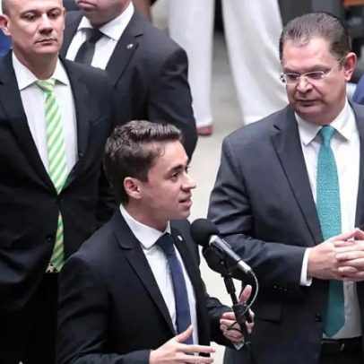 Bolsonaro lamenta críticas da direita a Michelle em suposta carta escrita