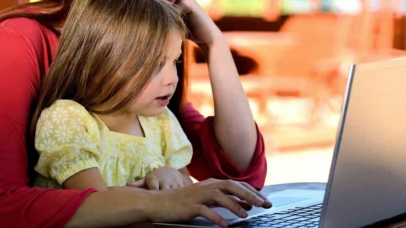 Inteligência Artificial (IA): chatbots estão padronizando a forma como as pessoas falam, escrevem e pensam — Foto: Finelightarts para Pixabay