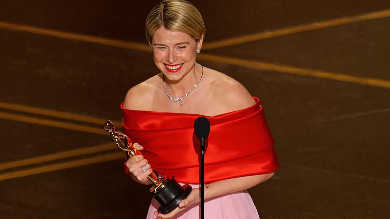 Jessie Buckley won the best actress honor at the Academy Awards for “Hamnet.”