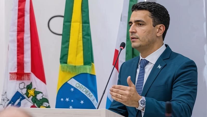Prefeito de Maceió entra no PSDB após deixar o PL; candidatura 2026 é incerta