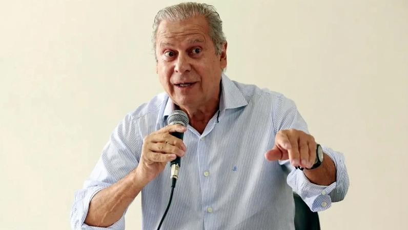 Ex-ministro ainda citou que vitória do filho do presidente levaria ao "fim da nossa soberania e independência". (Foto: Joedson Alves/EFE)