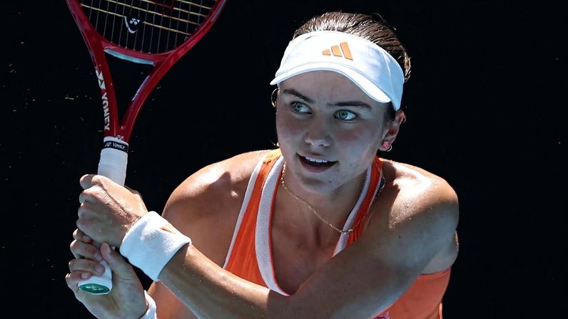 Jovic revela esforço para se adaptar ao saibro