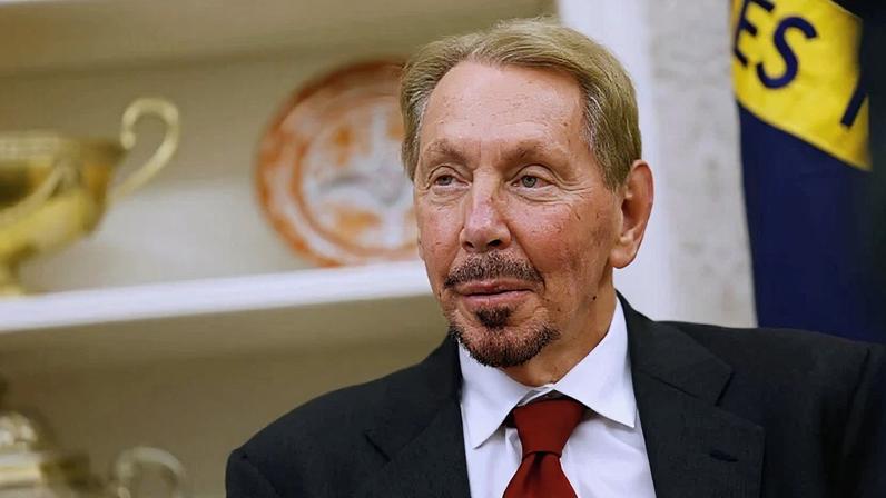Larry Ellison, cofundador da Oracle, cujo patrimônio líquido chegou a ultrapassar brevemente US$ 400 bilhões
