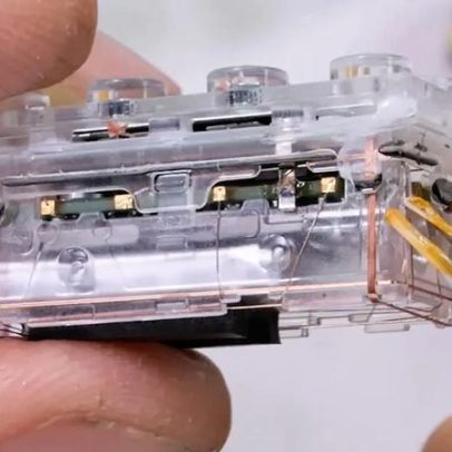 Desmontagem do Lego Smart Brick de JerryRigEverything revela eletrônicos internos