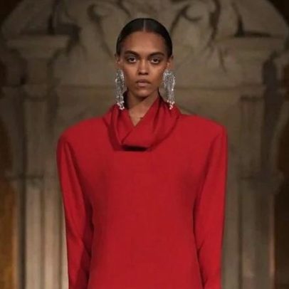Em Roma, Alessandro Michele apresenta Infererenze na Valentino