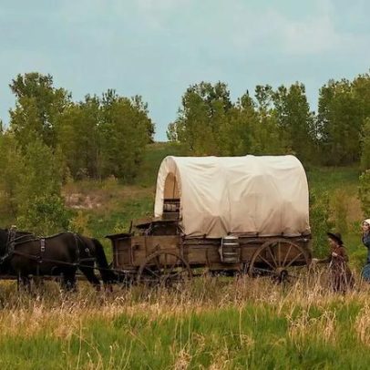 Netflix marca estreia do reboot de Os Pioneiros e confirma 2ª temporada