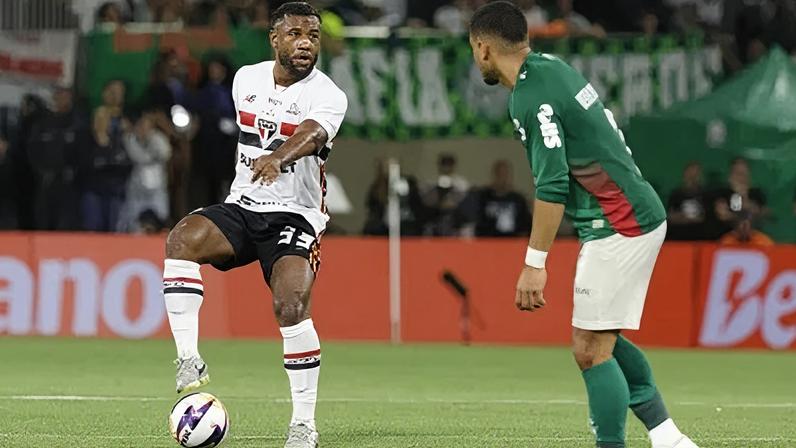 Ídolo do São Paulo critica Crespo por escalação de Luan