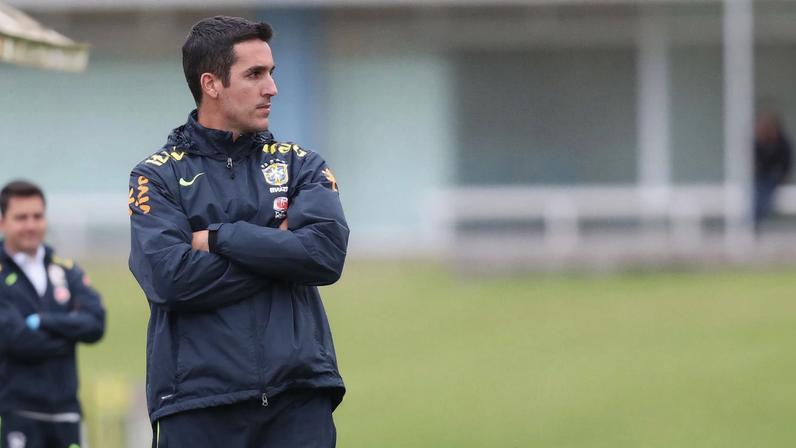 Paulo Victor é novo técnico da Seleção Sub-20 e Sub-23 — Foto: Lucas Figueiredo/CBF
