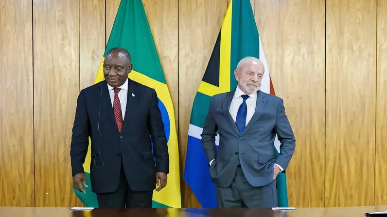 Lula e Ramaphosa, membros dos Brics, se reuniram em Brasília em meio ao conflito no Oriente Médio.