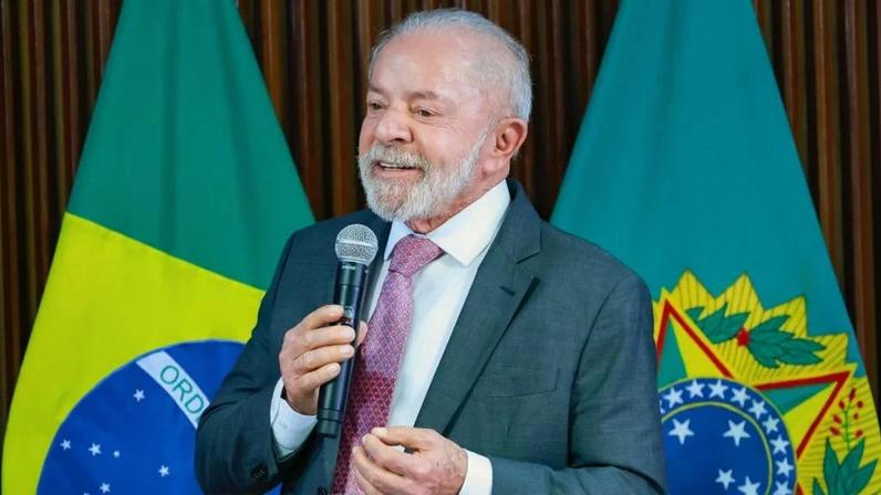 Lula reúne ministros pela última vez antes das saídas para as eleições