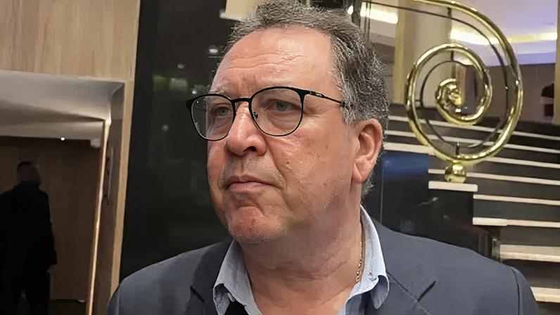 Presidente do Santos rebate Neymar sobre rescisão com zagueiro