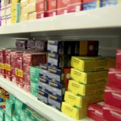 Câmara aprova projeto que permite venda de medicamentos em supermercados