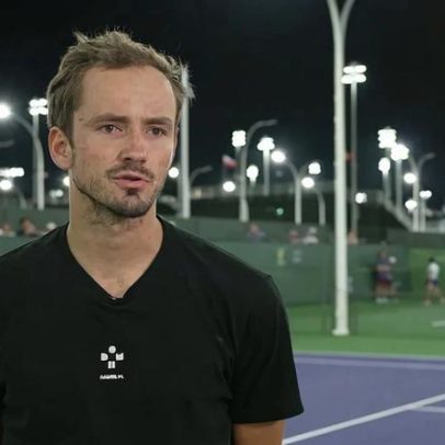 Medvedev compara saída de Dubai a filme de Hollywood