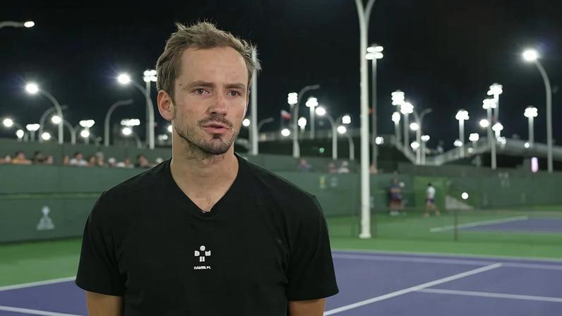 Medvedev compara saída de Dubai a filme de Hollywood