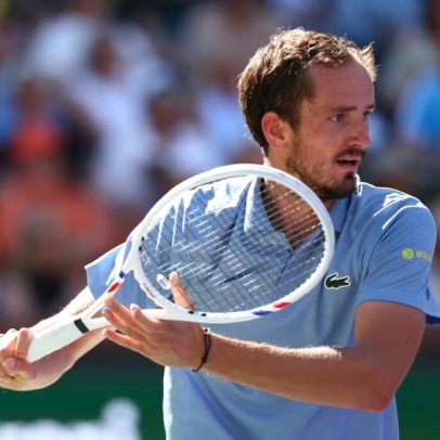 Medvedev exalta o físico para enfrentar a hegemonia de Alcaraz e Sinner