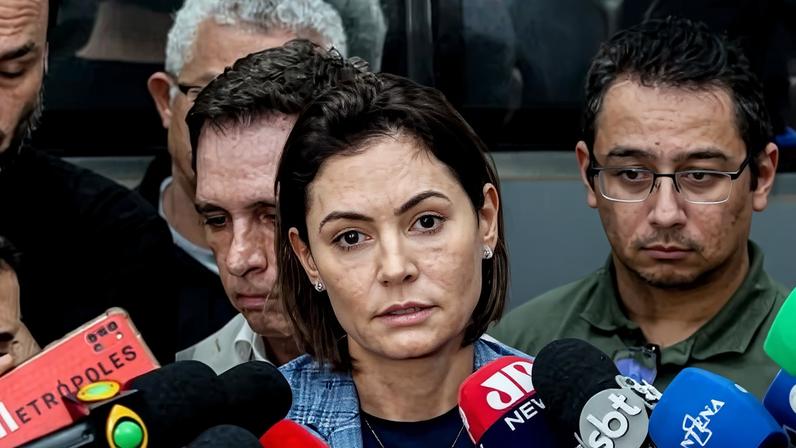 Michelle posta vídeo; jornalistas registram BOs após ameaças no DF Star