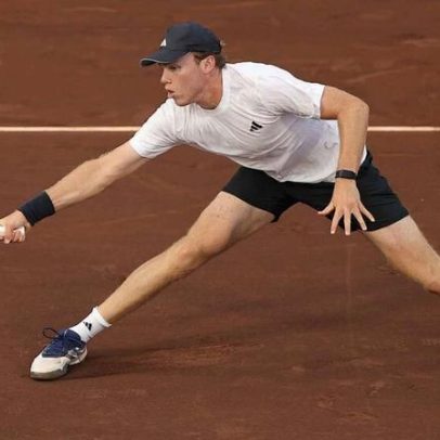 Michelsen encerra jejum no saibro; Tiafoe e Tien conhecem rivais