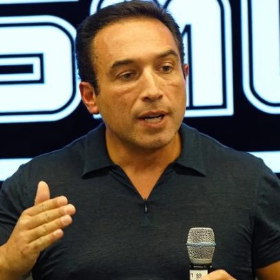 Homem se declara culpado em fraude de US$ 8 milhões com músicas por IA